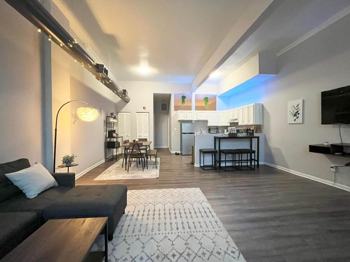 Ferienwohnung Downtown Cleveland -Modern First Floor Unit Exterior foto
